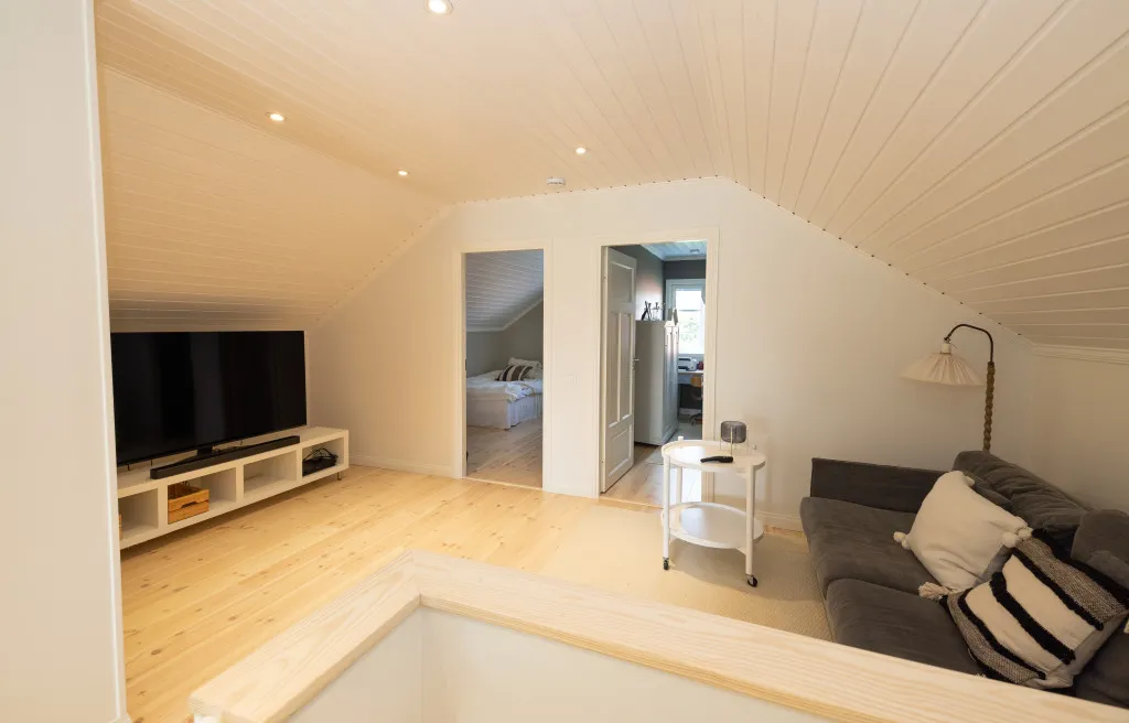 Hus73 2j